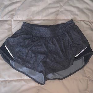 Lululemon Hotty Hot Short